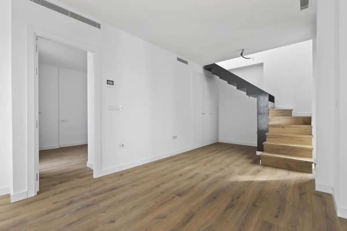 Flat for sale in Sevilla  with Heating, Private garden and Terrace