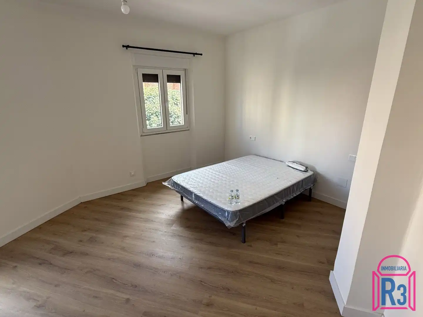 Schlafzimmer von Wohnung zur Miete in León Capital  mit Heizung, Abstellraum und Möbliert