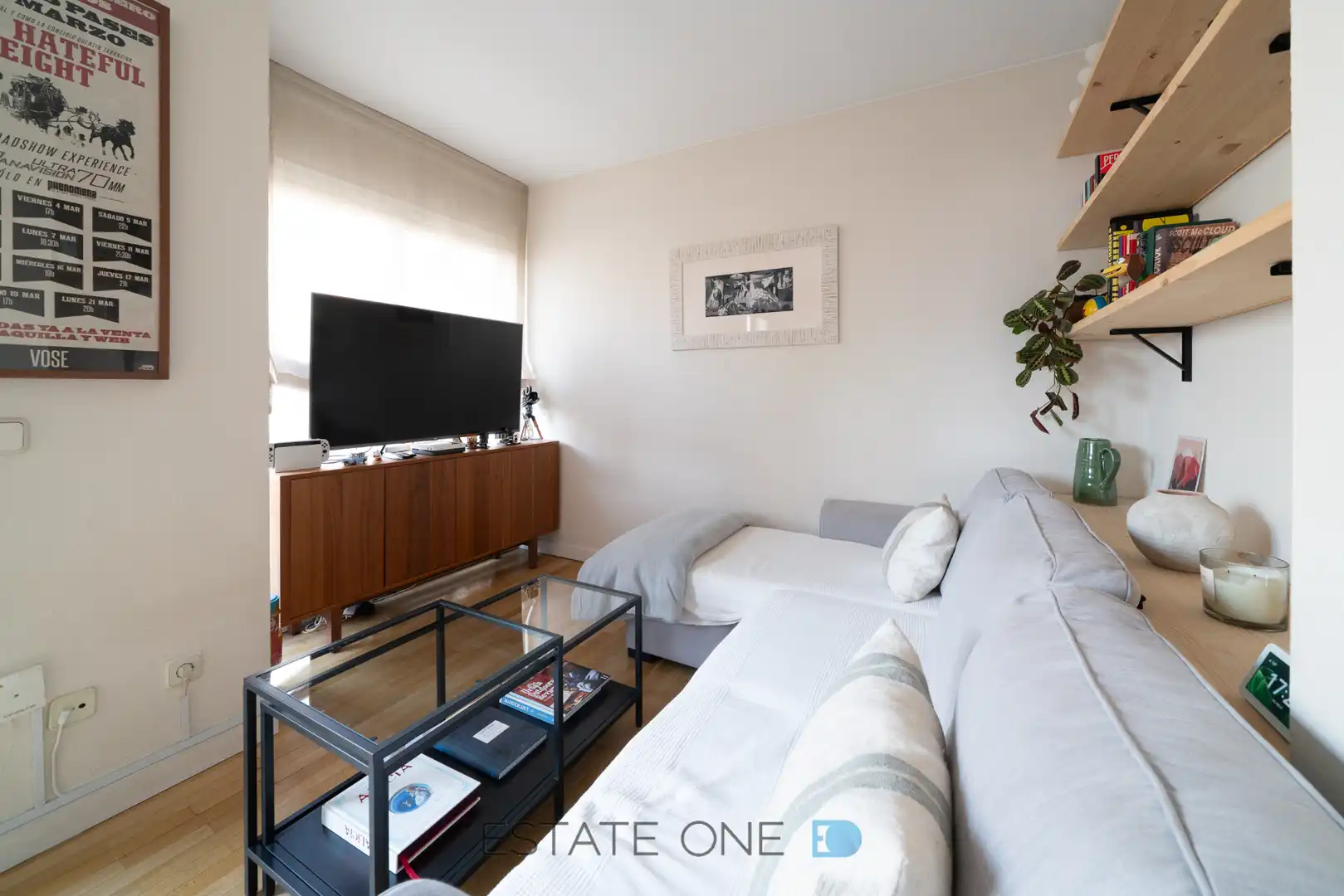 Wohnzimmer von Dachboden zum Verkauf in Madrid mit Klimaanlage, Heizung und Terrasse