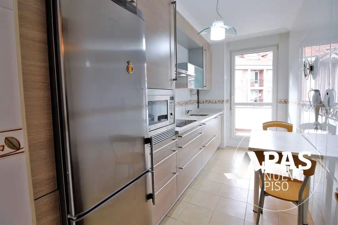 Cocina de Piso en venta en Entrambasaguas, Cantabria