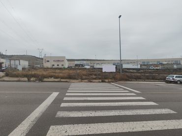 Terreny industrial en venda a Calle Aneto 8f