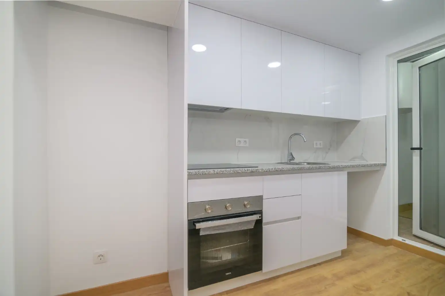 Kitchen of Flat for sale in Sant Boi de Llobregat  with Parquet flooring