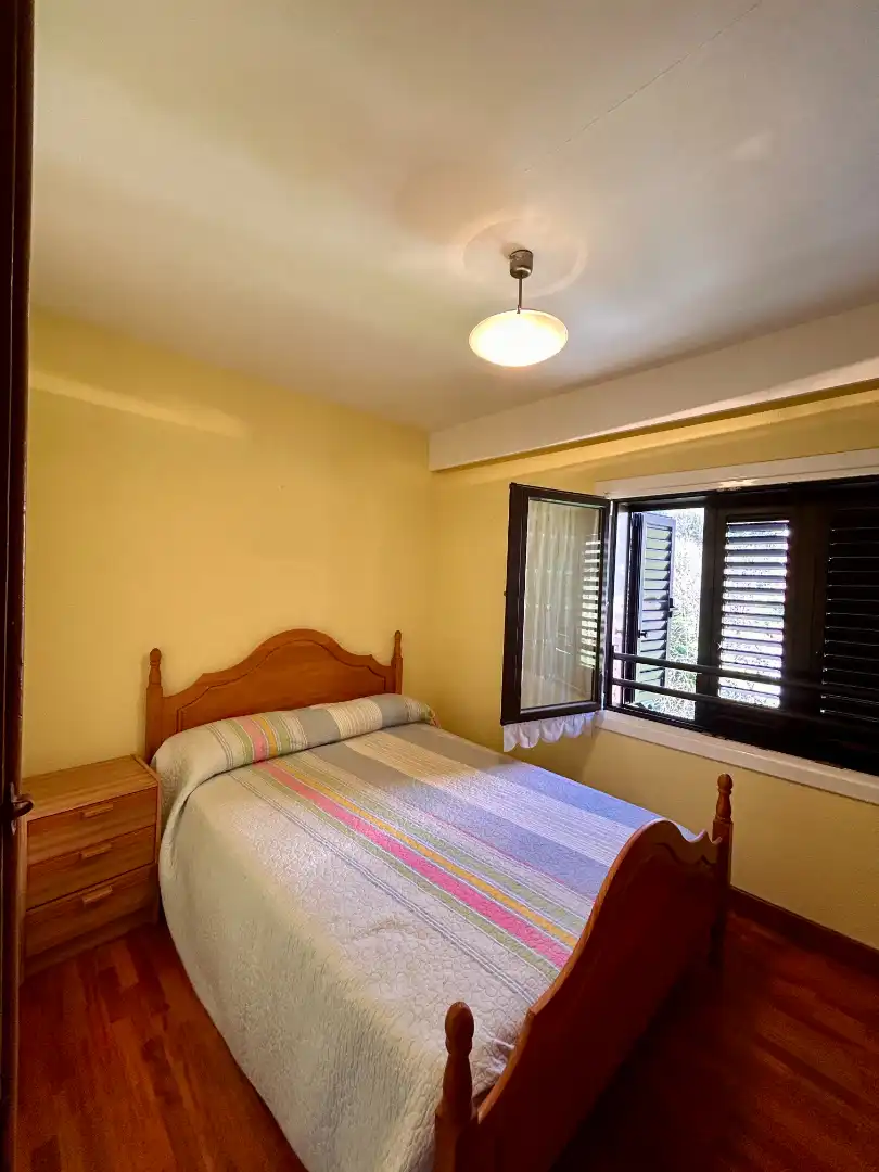 Habitación de Apartamento en venta en Zarautz con Terraza, Amueblado y Horno