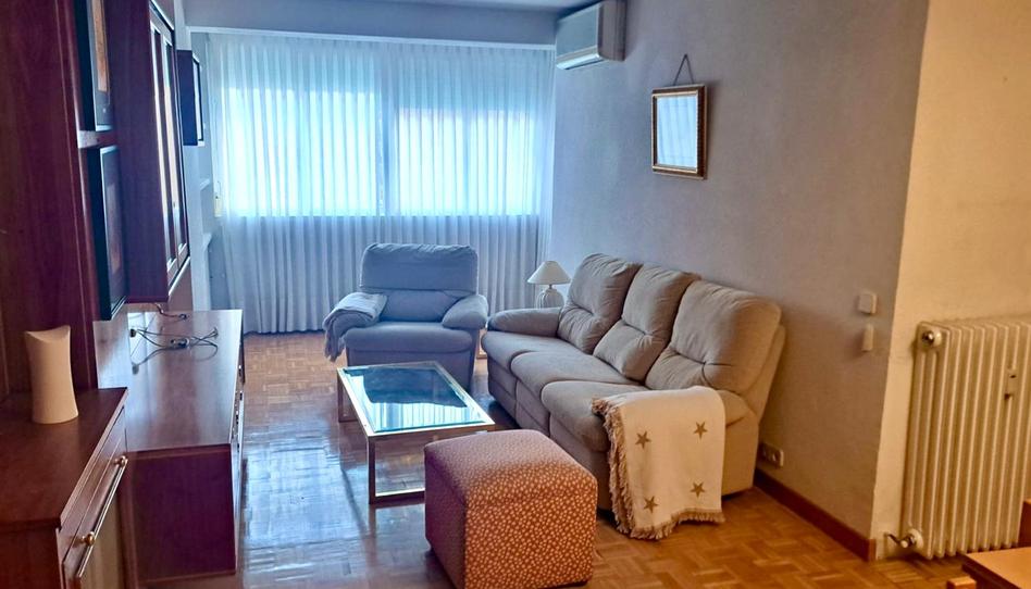 Foto 1 de Piso de alquiler en Calle de Puentelarra, Santa Eugenia, Madrid