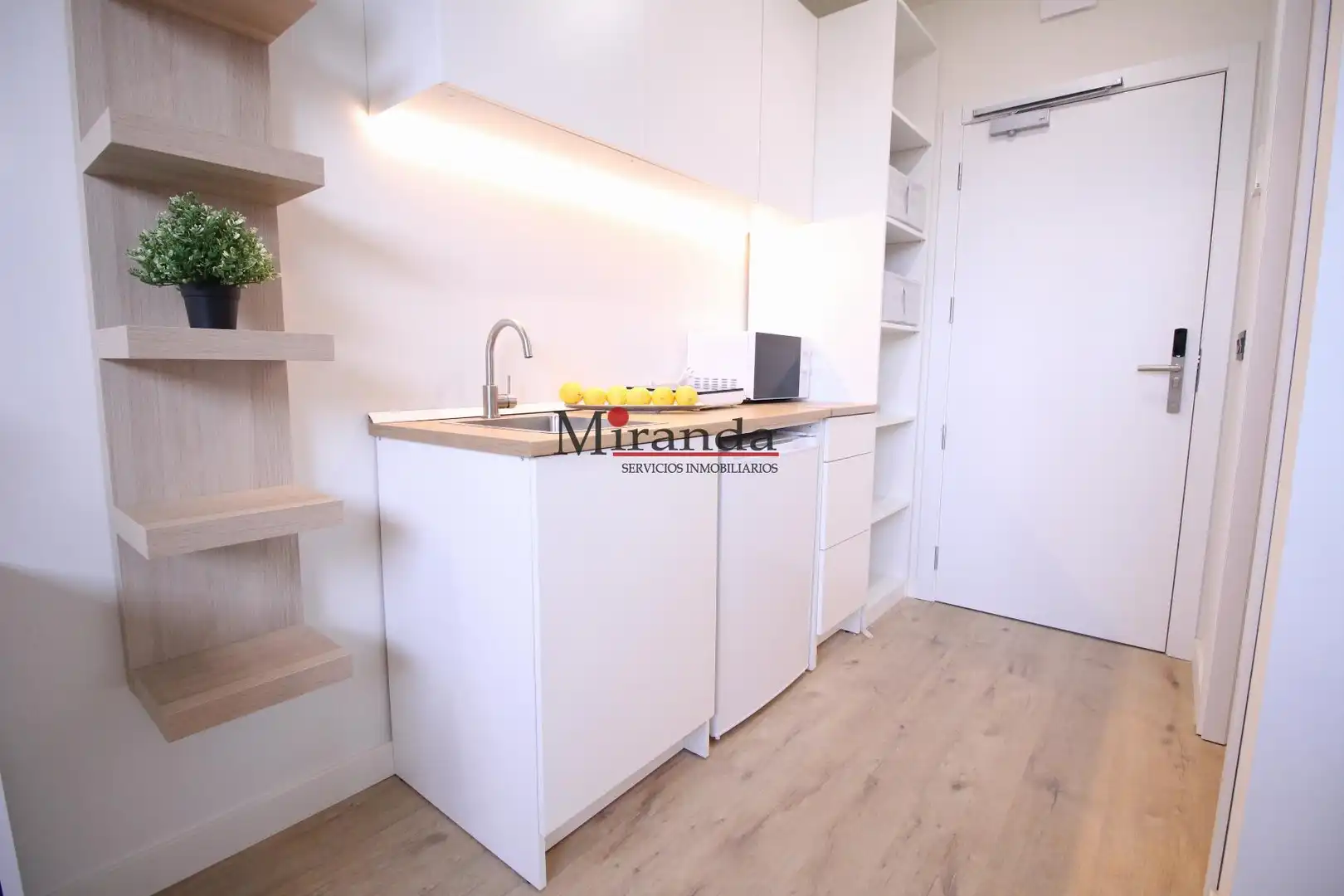 Cocina de Estudio para compartir en Villaviciosa de Odón con Aire acondicionado, Calefacción y Terraza