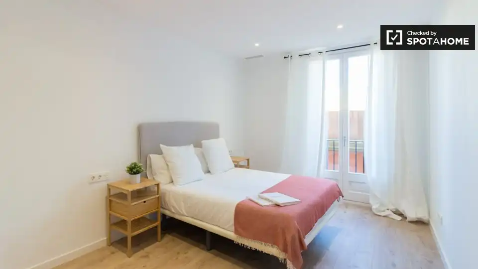 Flat with terrace to rent in Ciutat Vella, imagen 19