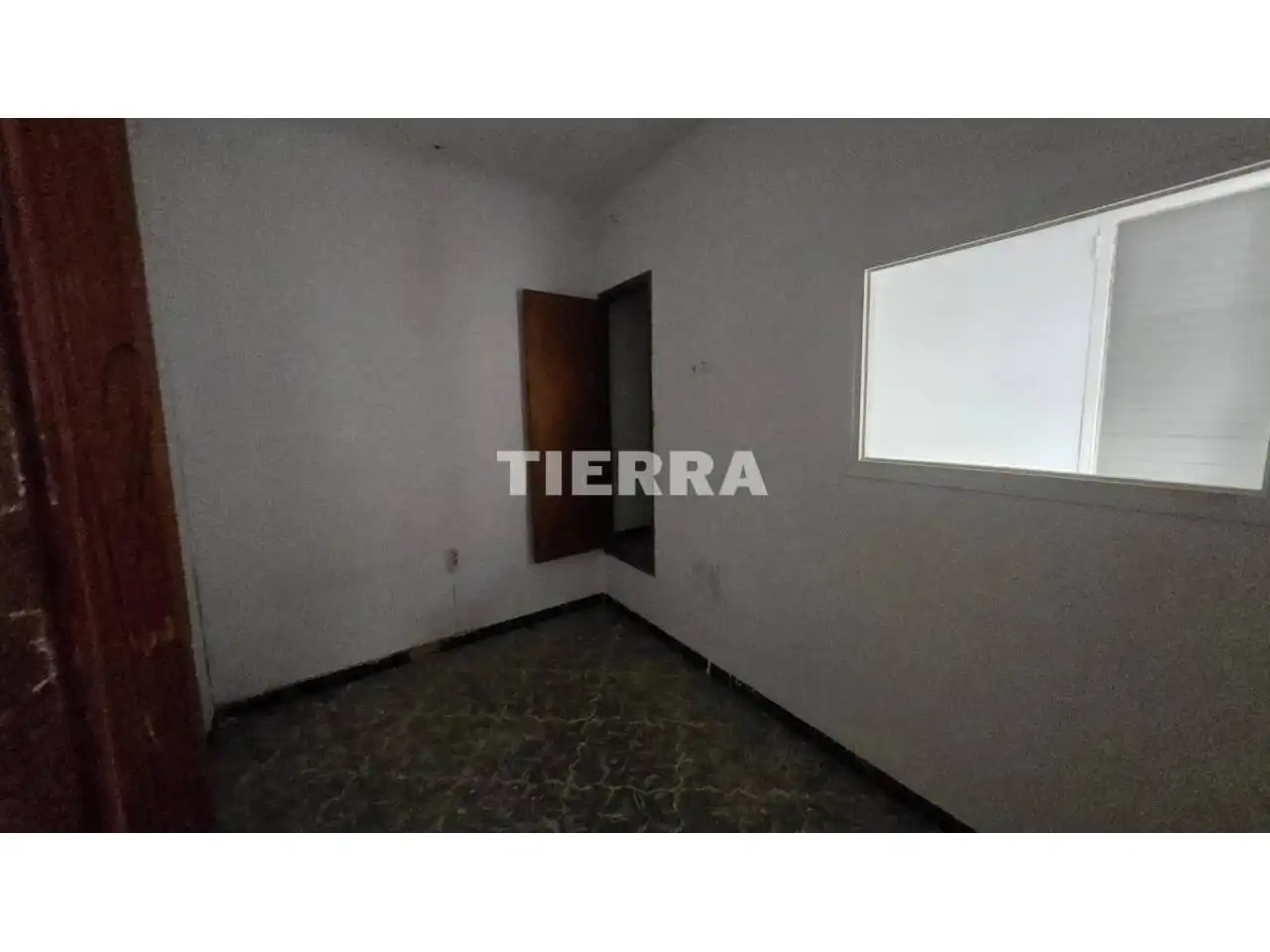 Casa adosada en venda en Yecla