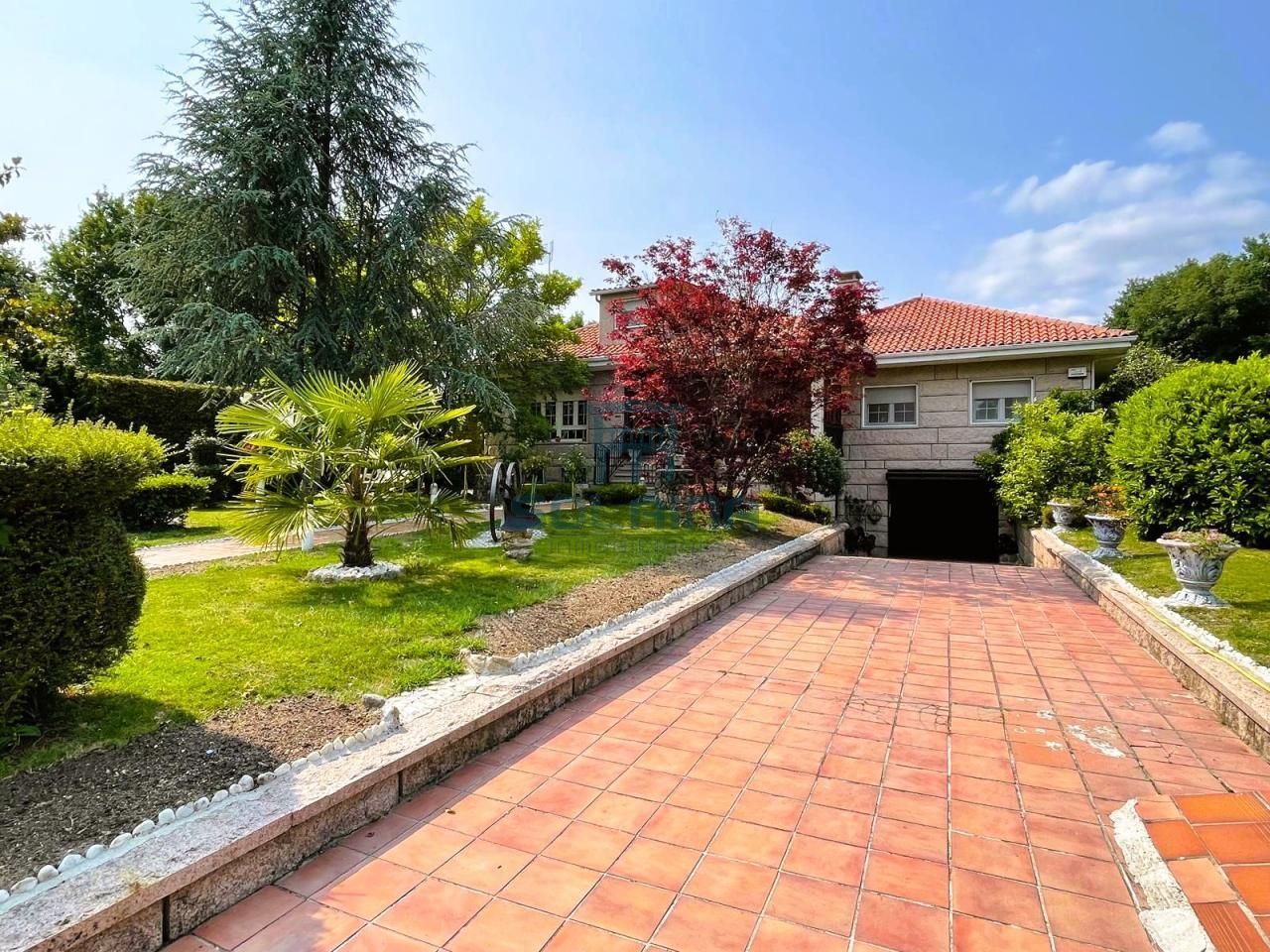 Vista exterior de Casa o xalet en venda en Coles amb Calefacció, Jardí privat i Piscina