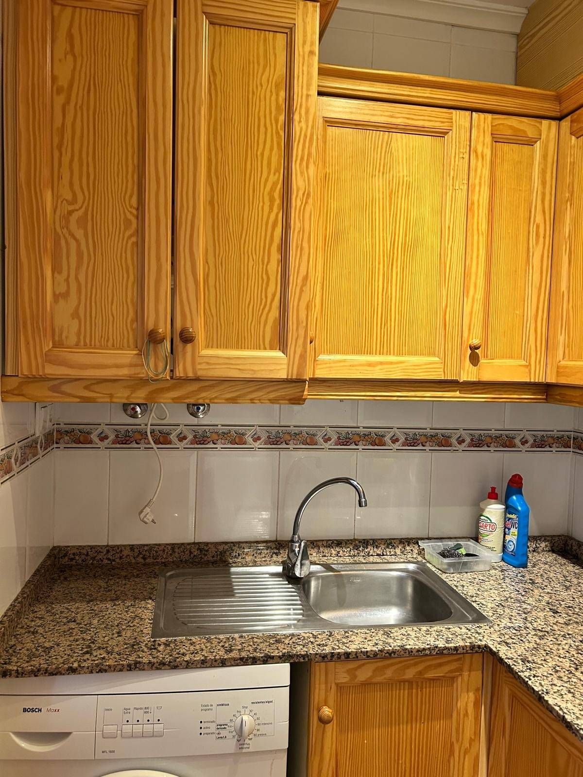 Cuina de Pis en venda en Torrevieja amb Aire condicionat, Calefacció i Jardí privat