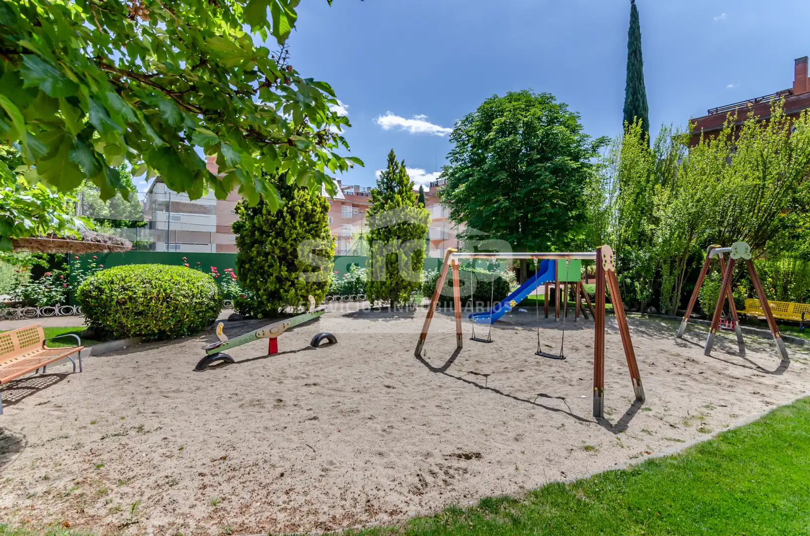 Jardí de Pis en venda en Pozuelo de Alarcón amb Aire condicionat, Calefacció i Terrassa