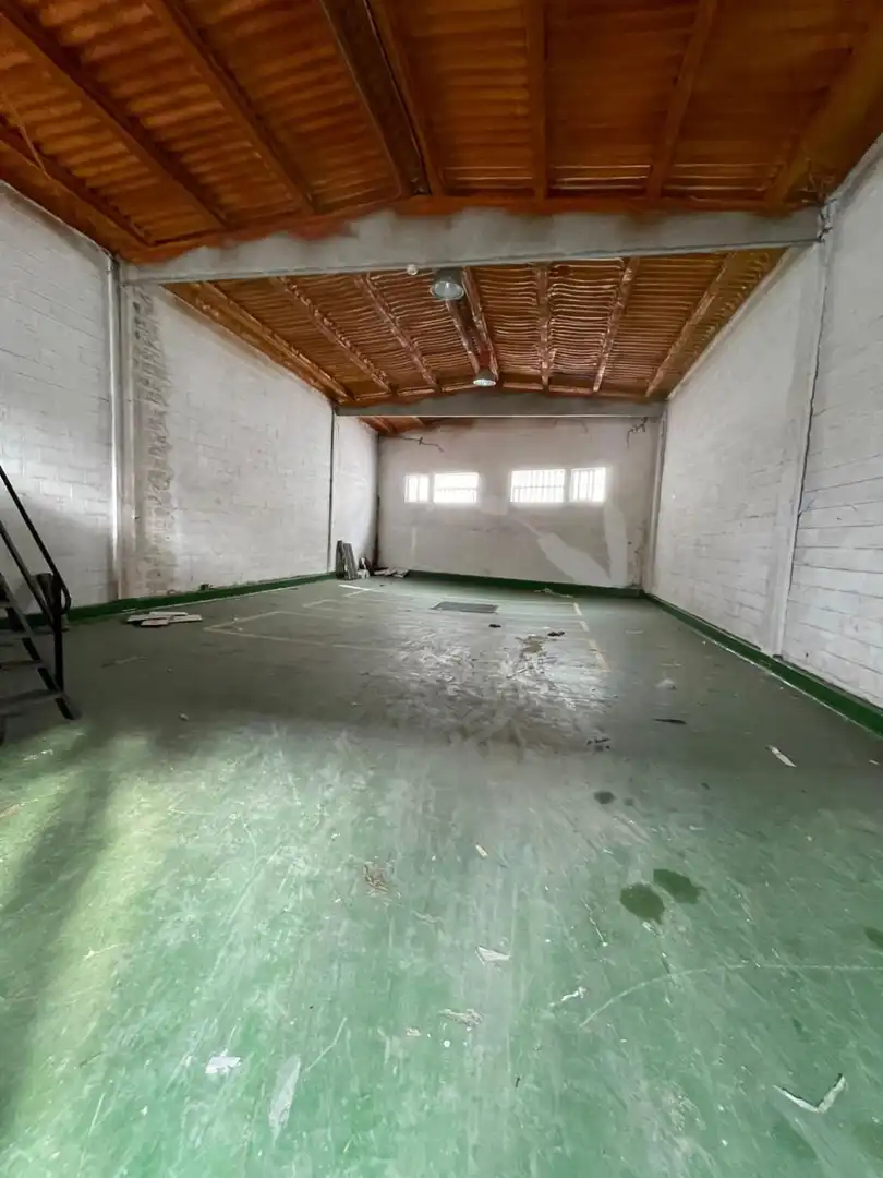 Industrial buildings for rent in Betanzos