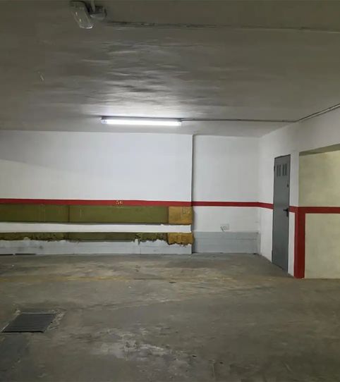 Foto 2 de Garaje de alquiler en Carrer de Ramon Llull, 35, La Carrasca, Valencia Capital