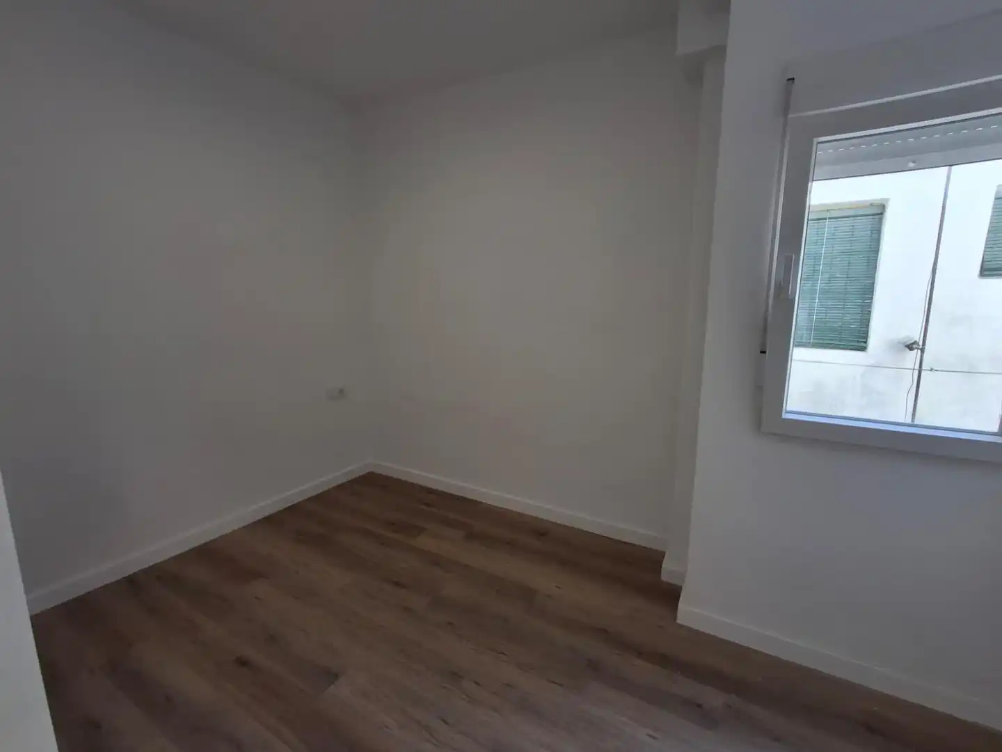 Bedroom of Flat for sale in L'Alcúdia  with Air Conditioner, Heating and Storage room
