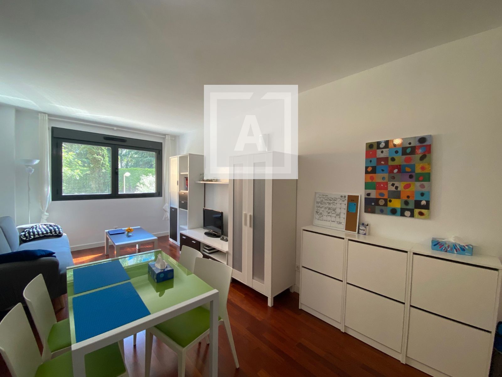 Vista exterior de Pis de lloguer en  Madrid Capital amb Aire condicionat, Calefacció i Piscina