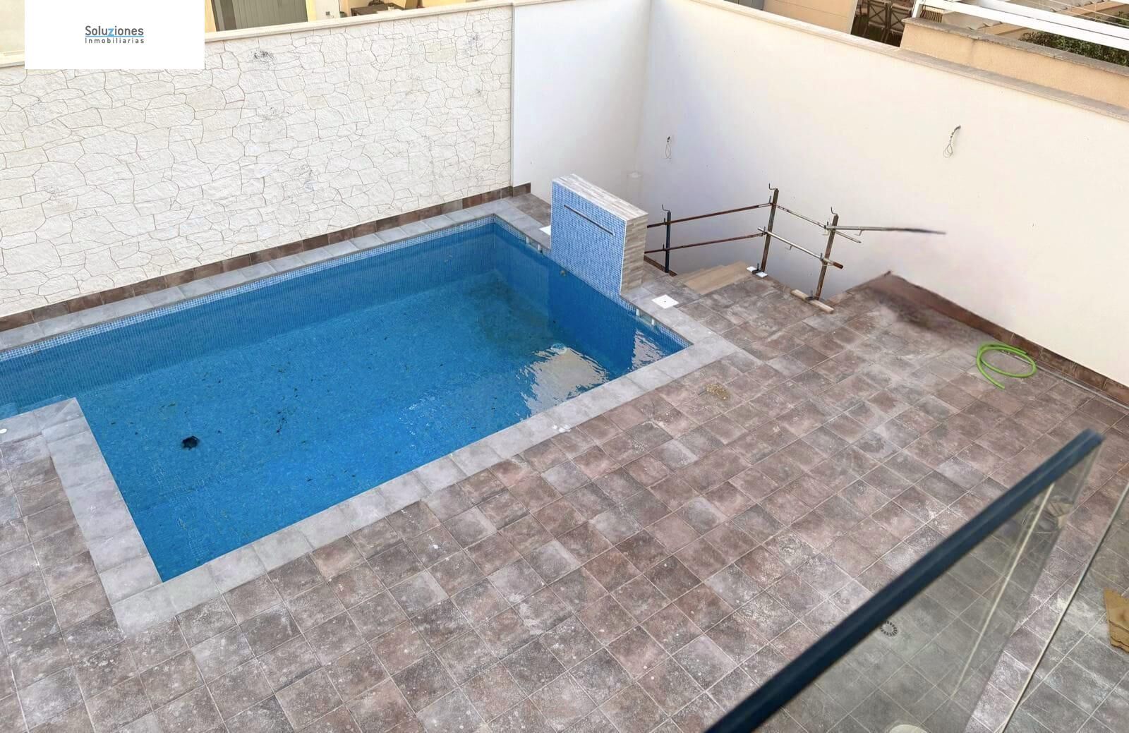 Swimming pool of Houses for sale in  Albacete Capital  with Air Conditioner, Heating and Private garden