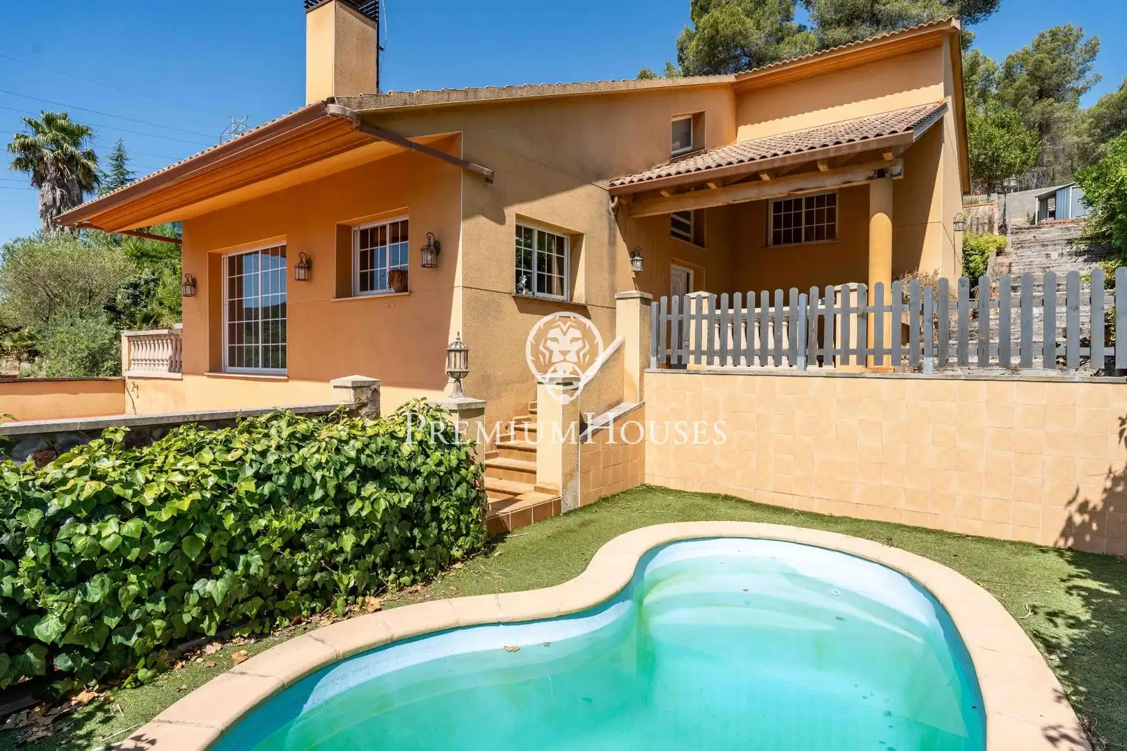 Casa con balcón en venta en Carrer Duero, imagen 2