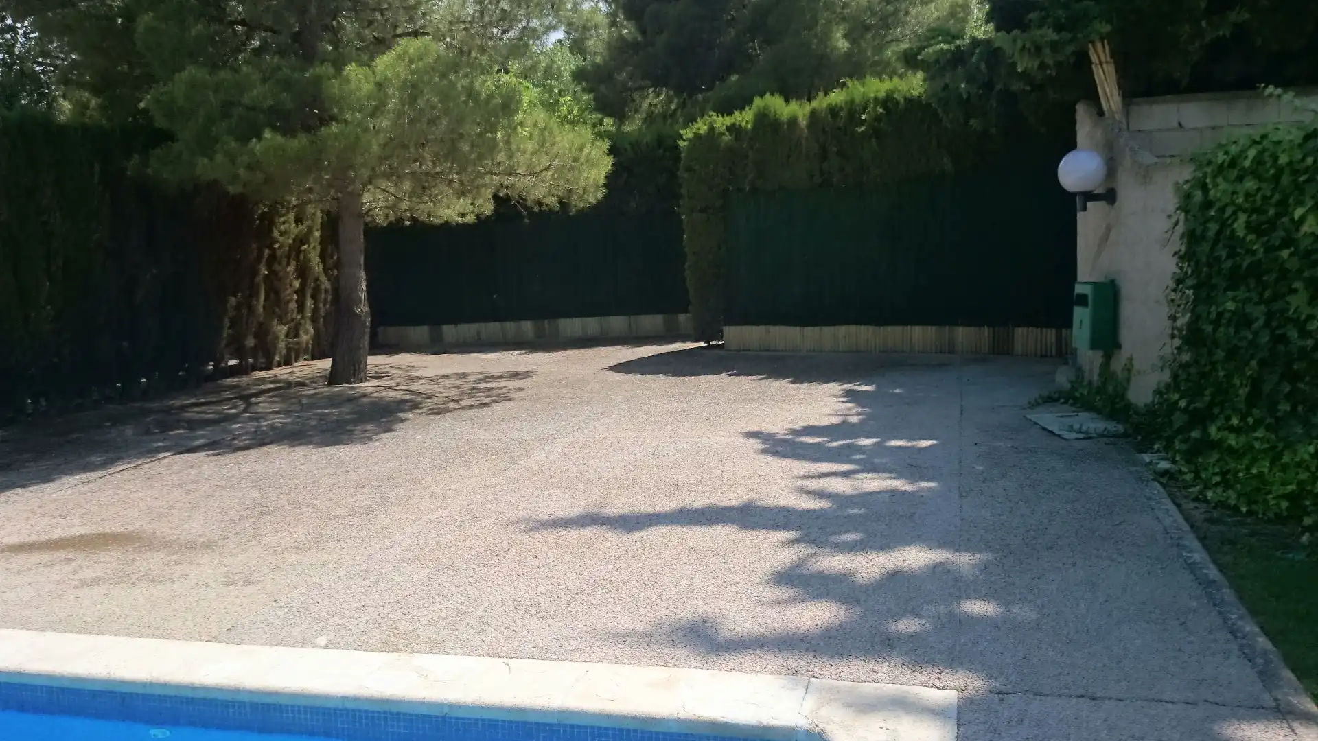 Piscina de Casa o xalet en venda en Ainzón amb Calefacció, Jardí privat i Terrassa