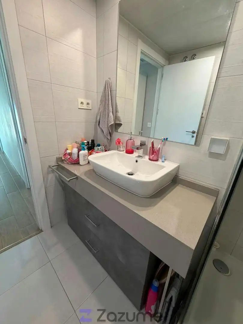 Badezimmer von Wohnung zur Miete in Madrid mit Klimaanlage, Heizung und Parkett
