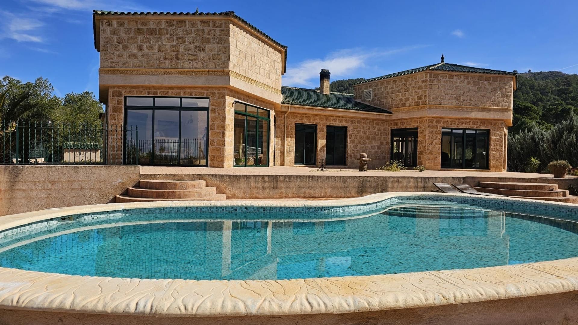 Swimming pool of House or chalet for sale in Biar  with Air Conditioner, Heating and Private garden