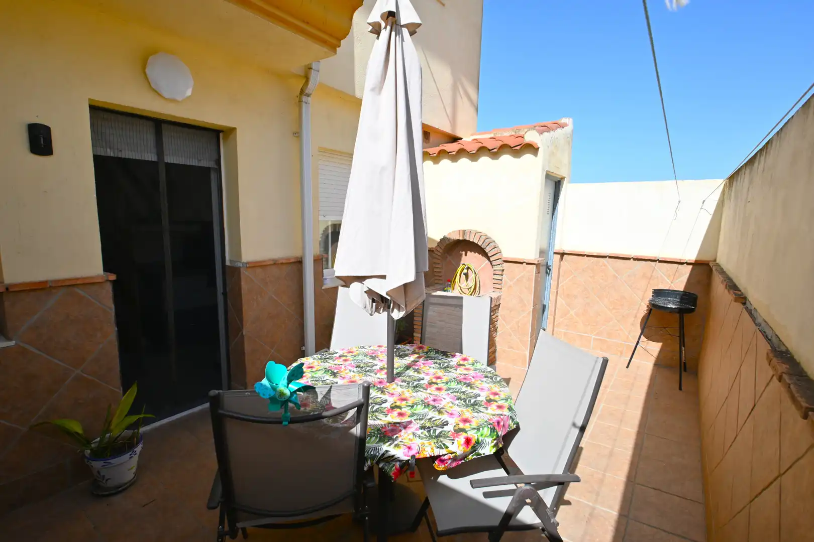 Terraza de Casa adosada en venta en Las Gabias con Aire acondicionado, Trastero y Balcón