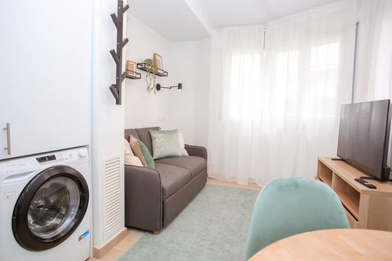 Bedroom of Flat for sale in  Barcelona Capital  with Air Conditioner and Parquet flooring