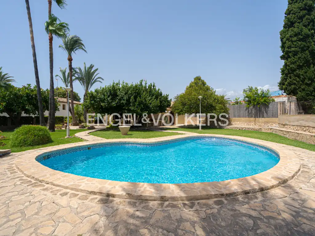 Swimming pool of Houses for sale in Villajoyosa / La Vila Joiosa  with Private garden and Swimming Pool