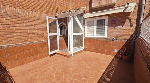 Foto 2 de Casa adosada en venta en Calle Río Valdeyernos, Santa María de Benquerencia, Toledo Capital