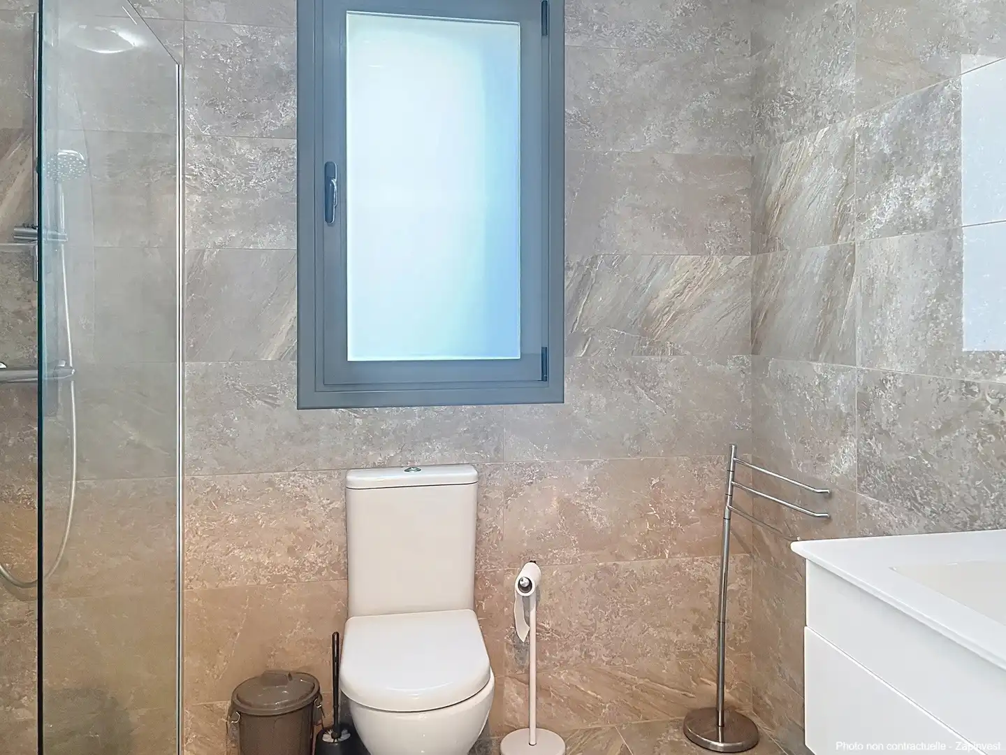 Baño de Planta baja en venta en Casares con Aire acondicionado, Terraza y Piscina