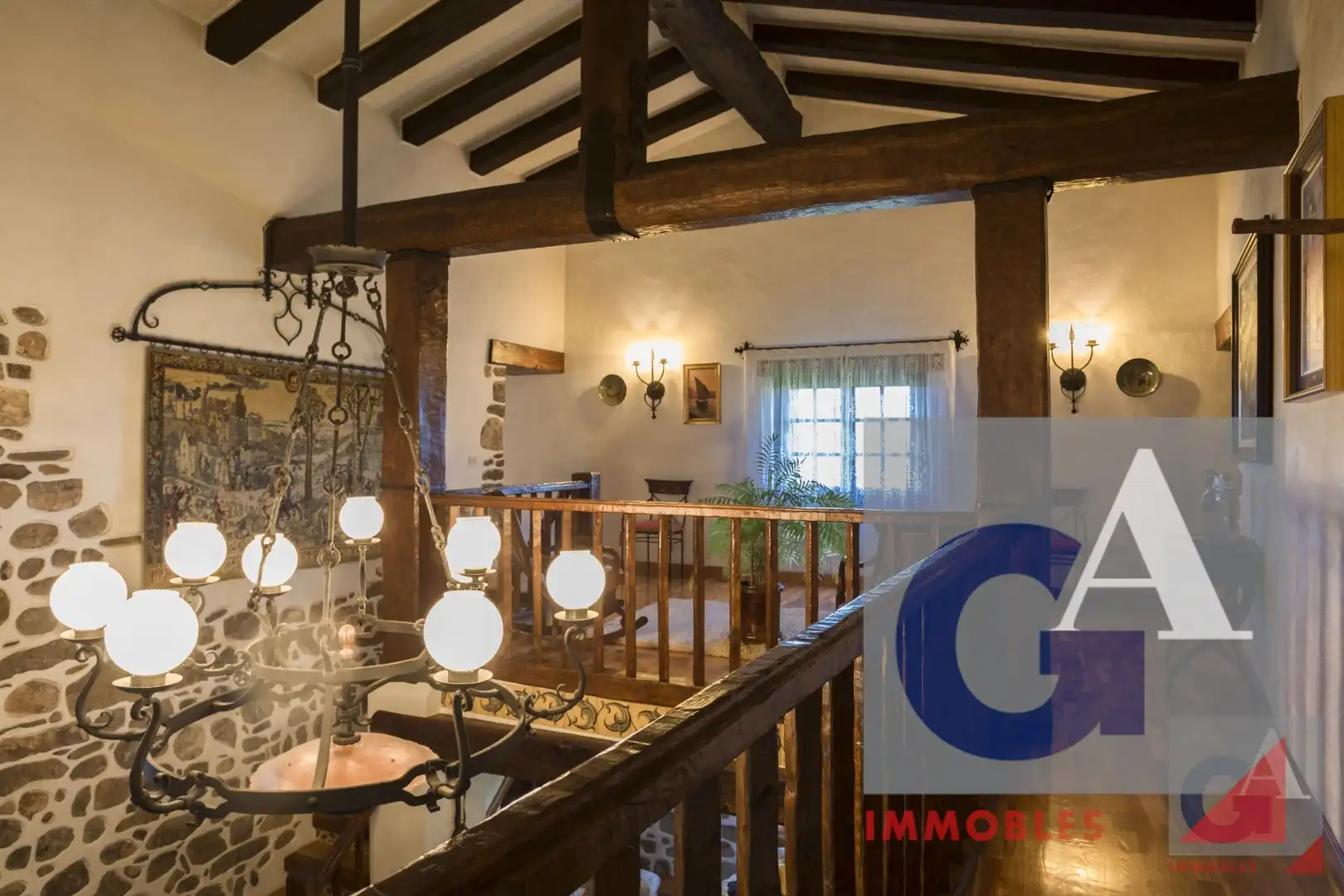 Country homes for sale in Montagut i Oix