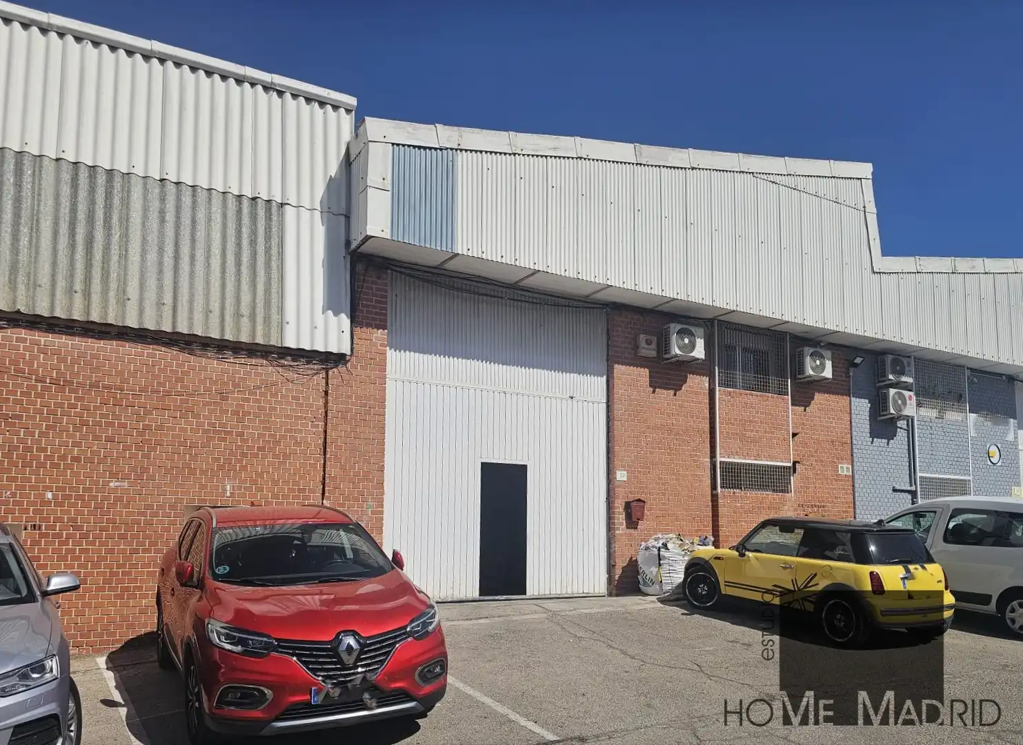 Vista exterior de Nau industrial en venda en Alcobendas