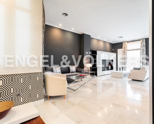 Sala d'estar de Apartament de lloguer en  Valencia Capital amb Aire condicionat, Calefacció i Moblat