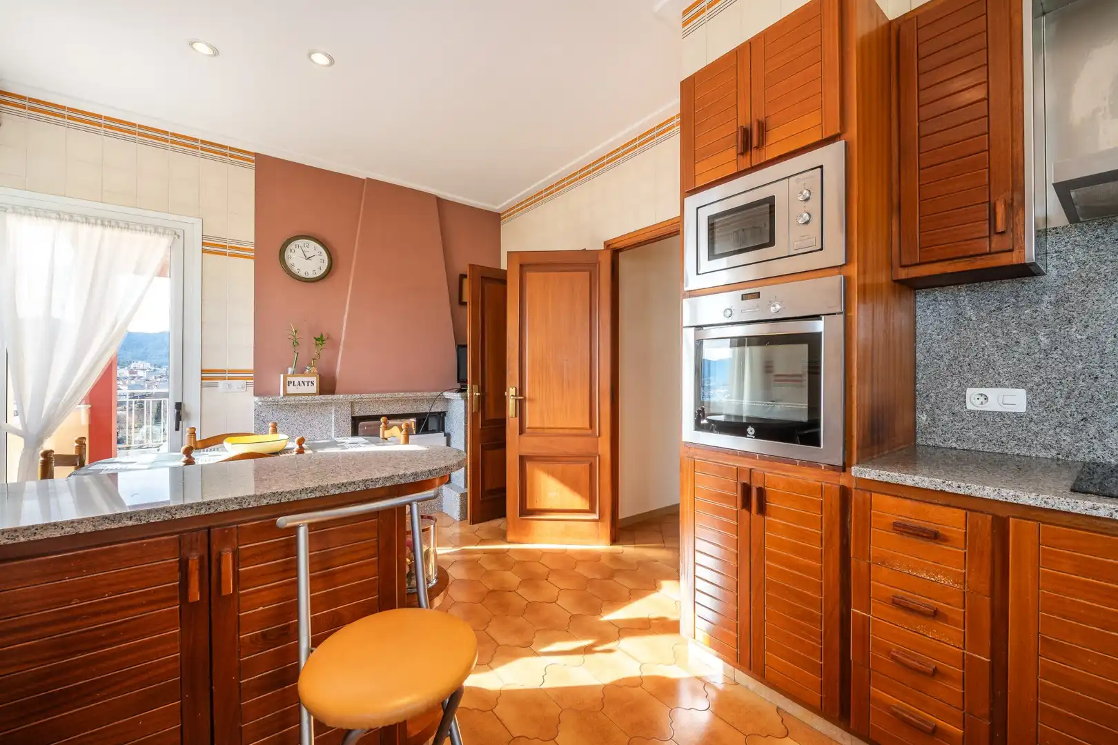 Cocina de Casa o chalet en venta en Banyoles con Terraza, Piscina y Balcón