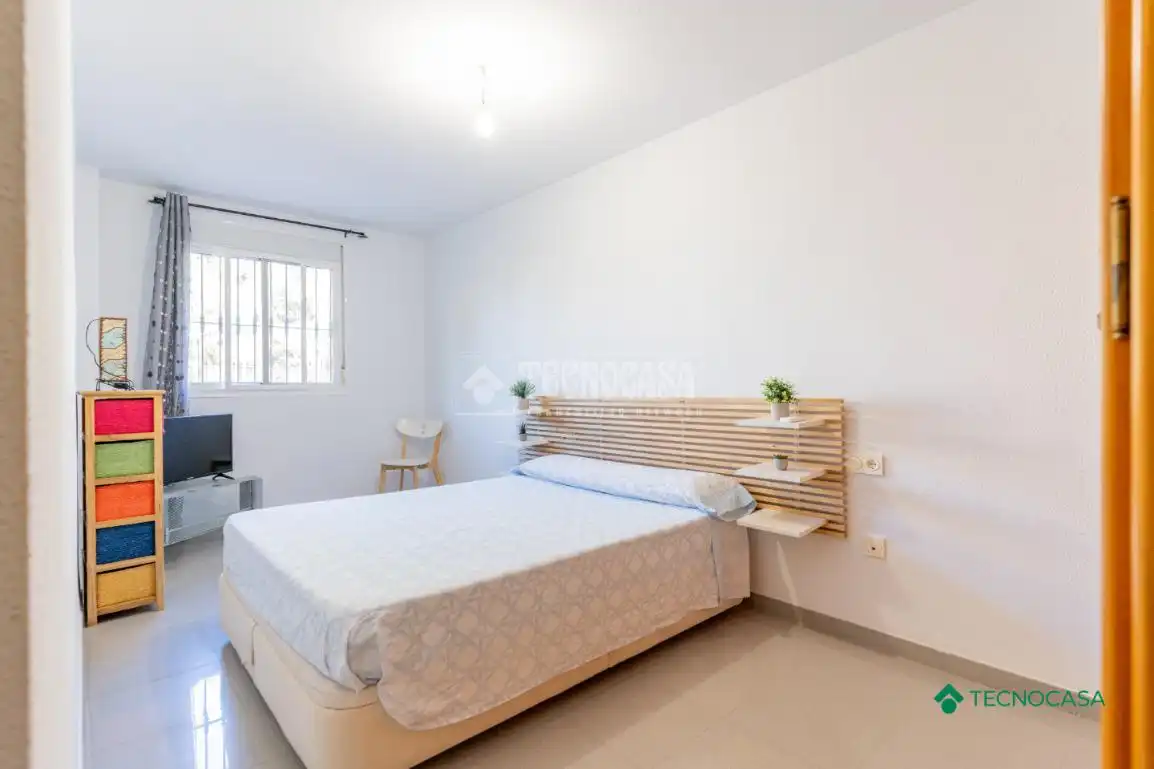 Bedroom of Flat for sale in Roquetas de Mar