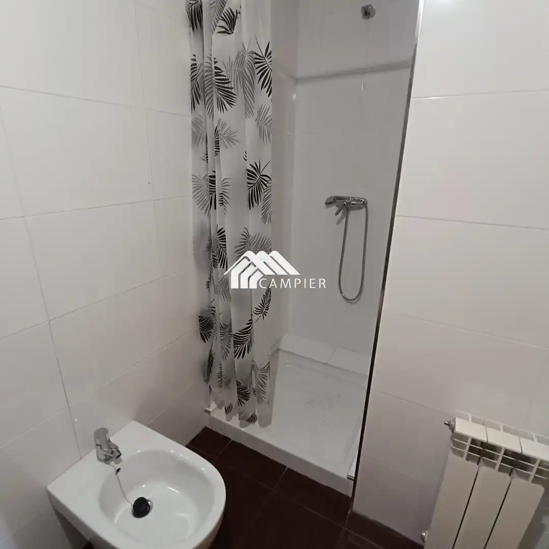 Baño de Piso en venta en Albacete con Calefacción, Terraza y Trastero