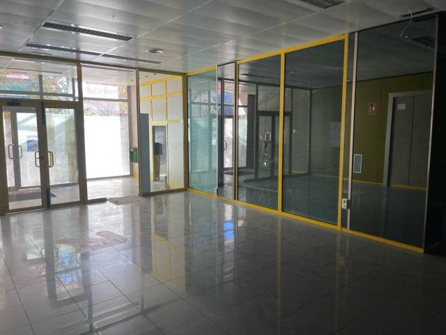 Oficina en Alquiler en Carteros en L'Hort de Senabre