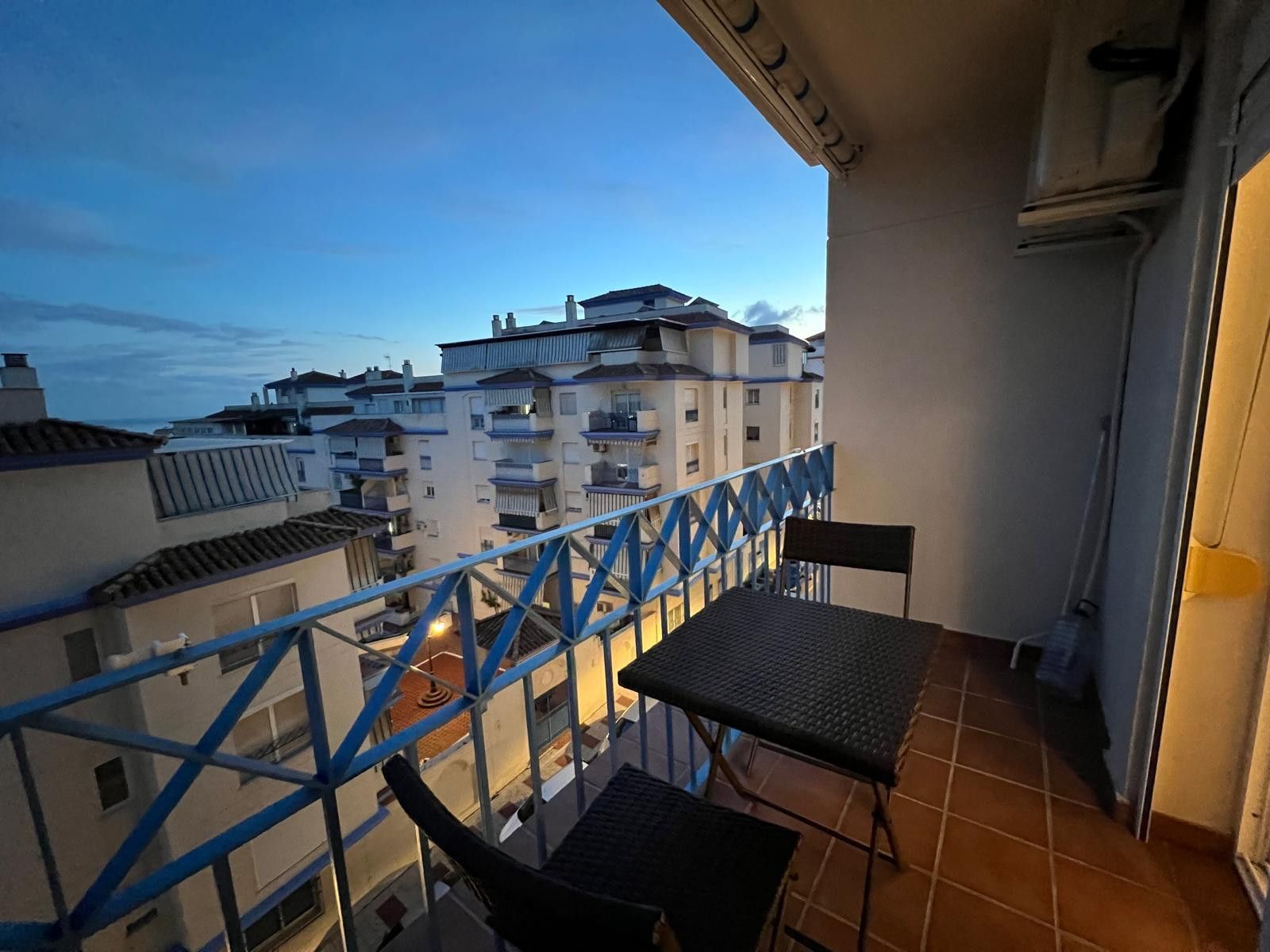 Terrassa de Apartament de lloguer en Estepona amb Aire condicionat, Terrassa i Moblat