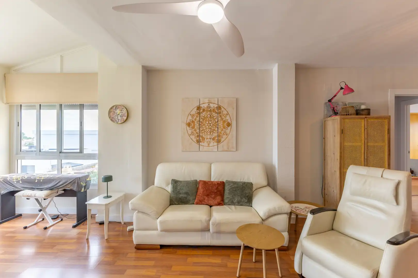 Sala d'estar de Apartament en venda en Serra, Valencia