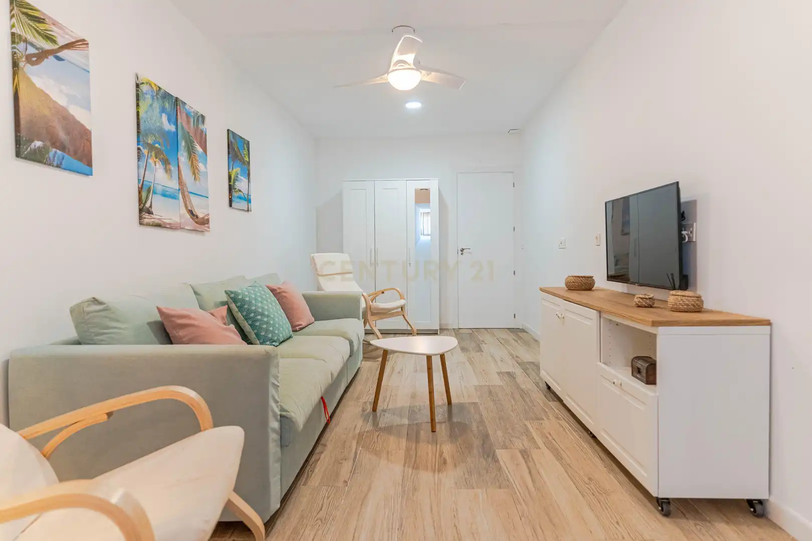 Sala de estar de Casa o chalet en venta en Almuñécar con Aire acondicionado, Lavadora y Microondas