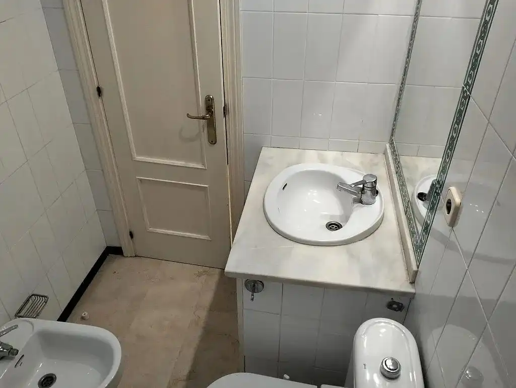 Bathroom of Study for sale in Casco Antiguo