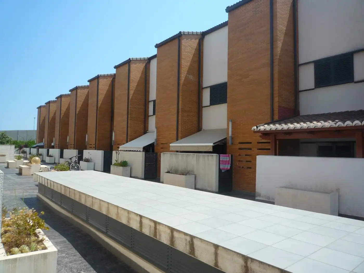 Vista exterior de Casa o xalet en venda en Beniarjó amb Aire condicionat, Calefacció i Terrassa