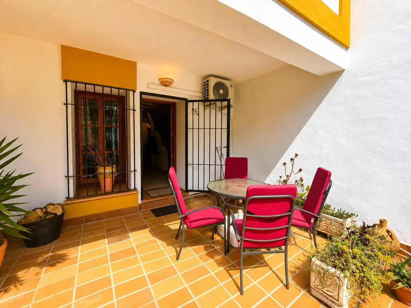 Adosado con balcón en venta en La Sella, imagen 3