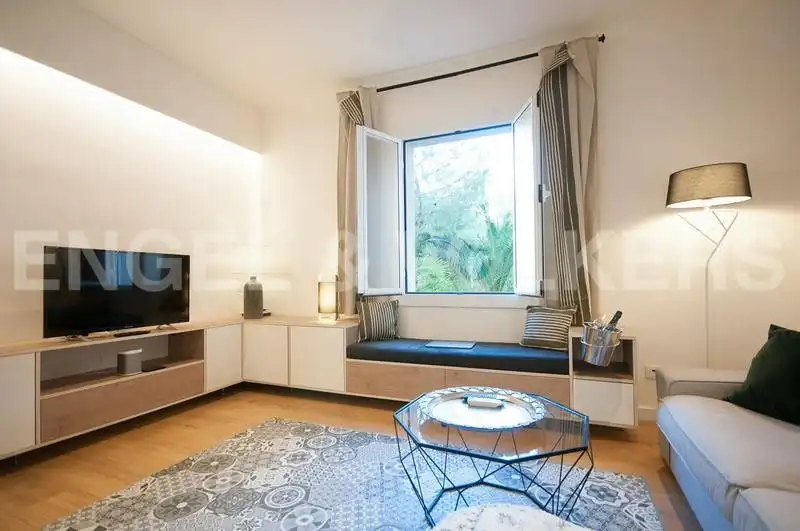 Sala de estar de Piso de alquiler en Barcelona con Aire acondicionado, Calefacción y Parquet