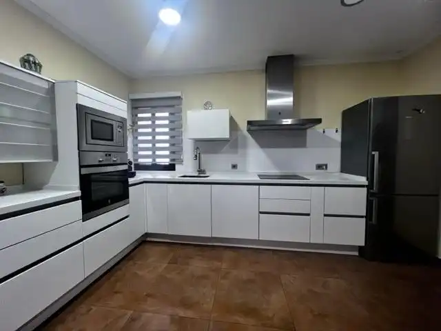 Kitchen of Houses for rent in Algeciras  with Air Conditioner, Heating and Alarm