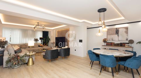 Foto 3 de Piso en venta en Castillejos - Cuzco, Madrid Capital