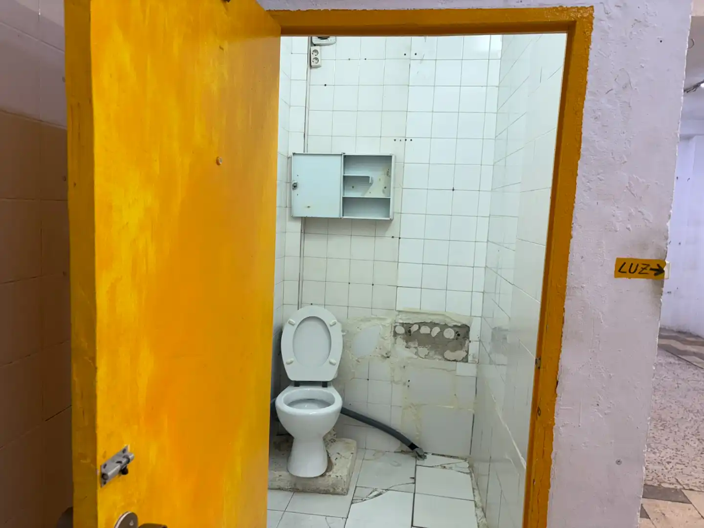 Baño de Local de alquiler en Cádiz