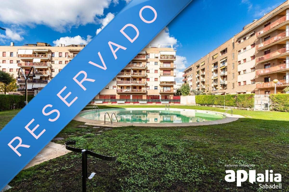 Jardí de Pis en venda en Sabadell amb Traster, Piscina i Balcó