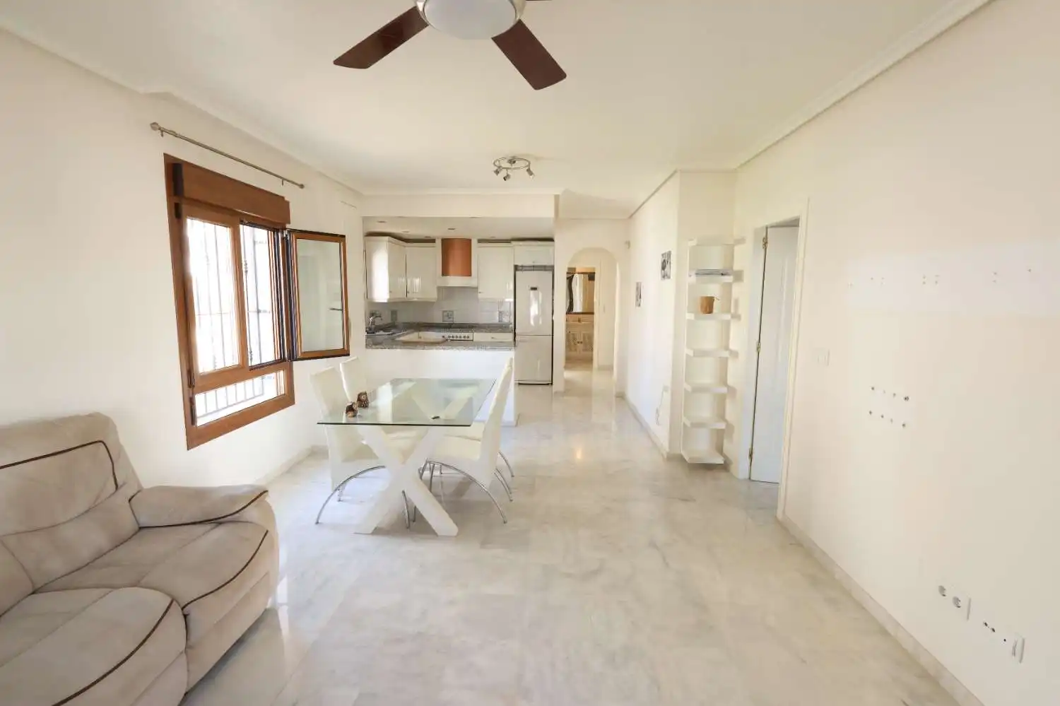 Vista exterior de Apartamento en venta en Orihuela con Aire acondicionado, Calefacción y Terraza
