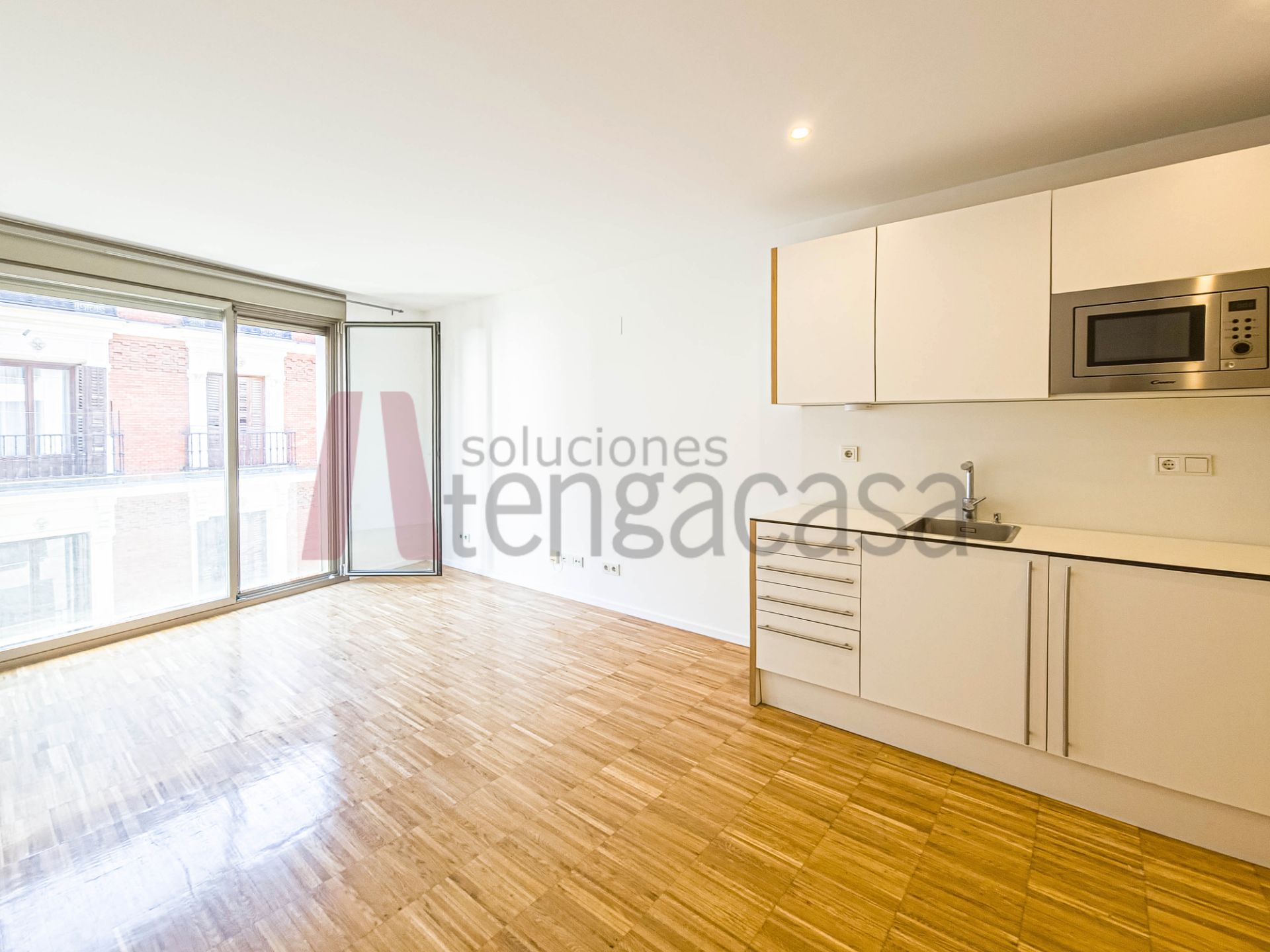 Cuina de Estudi de lloguer en  Madrid Capital amb Aire condicionat, Calefacció i Parquet
