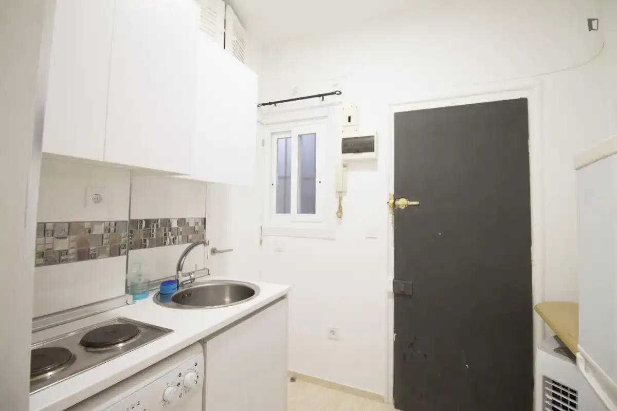 Estudio de alquiler en Universidad - Malasaña