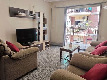 Piso con balcón en venta en Santa Pola ciudad